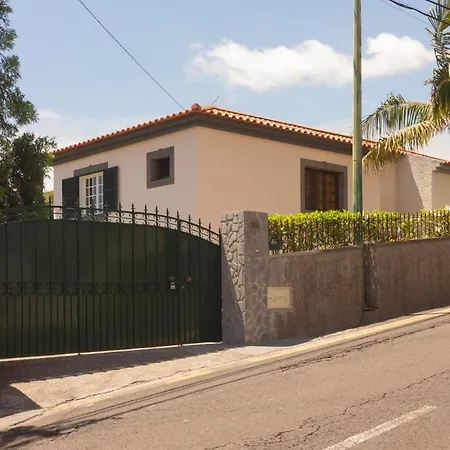 Pilar House Holiday home