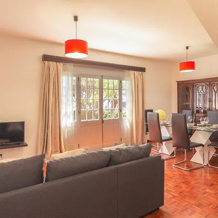 Pilar House Holiday home