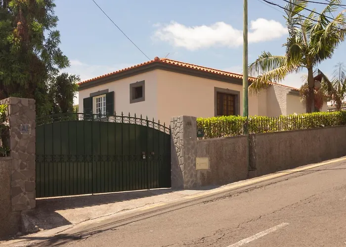 Pilar House بيت للعطل