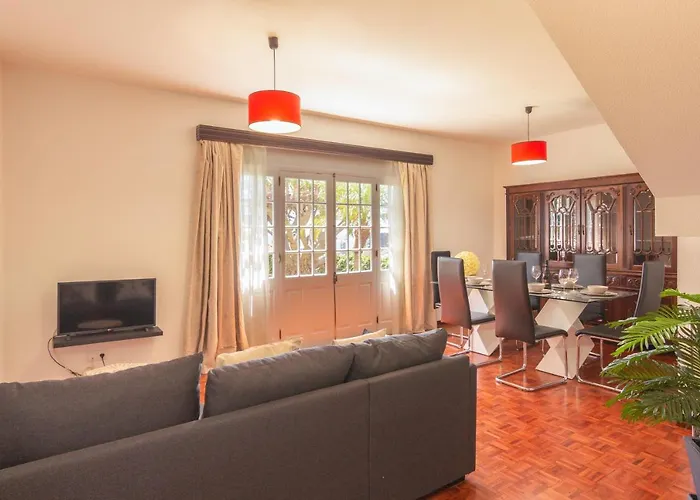 Pilar House بيت للعطل